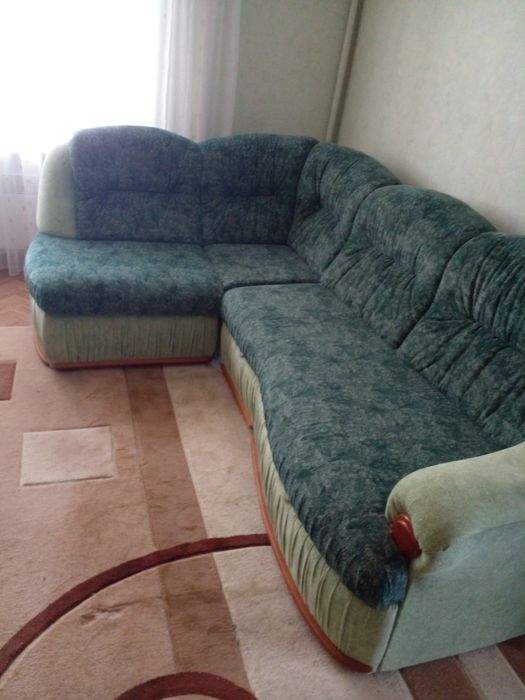 Продається диван і 2 кресла