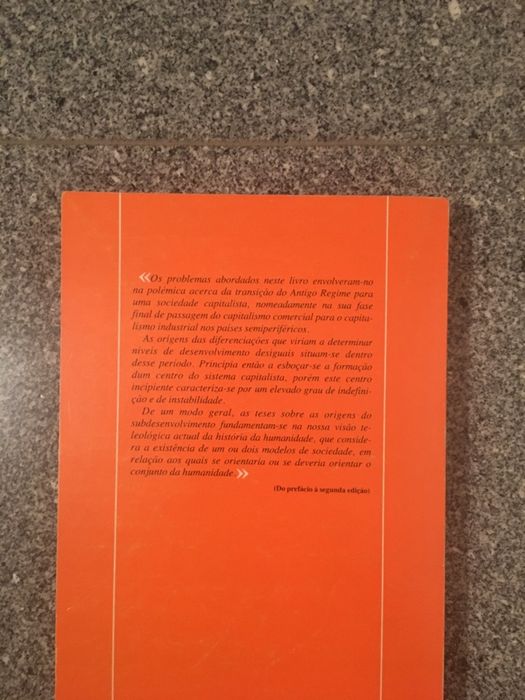 Livro de Economia
