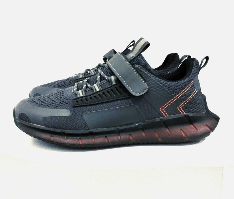 Кросівки на хлопчика на липучках.Розмір 39.Стелька 25см