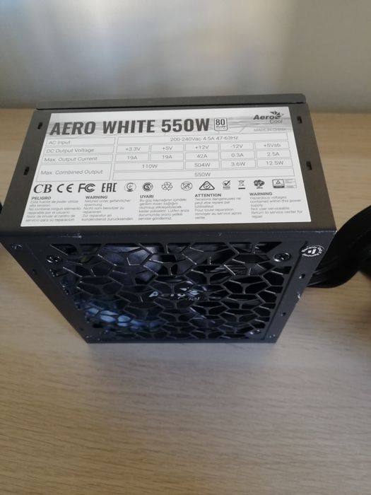 Fonte de alimentação- Aero White 550w
