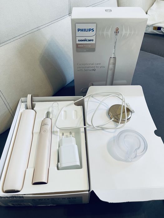Електрична зубна щітка Philips Sonicare 9900 Prestige