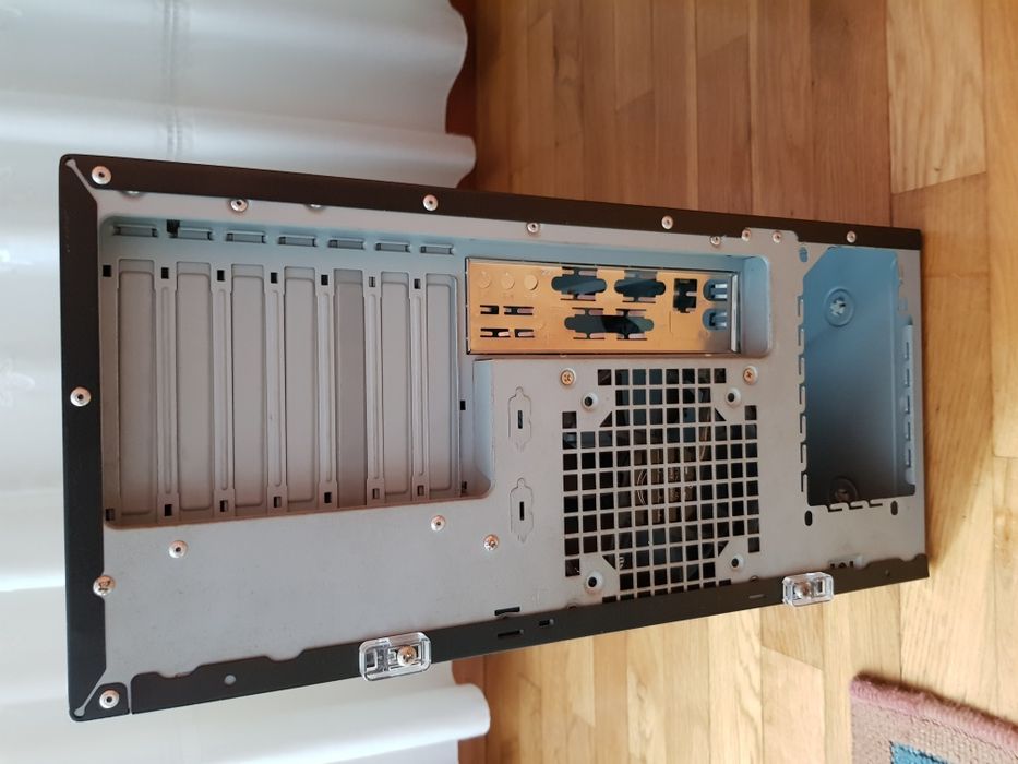 Tacens ATX Case with DVD-RW and Other Components64751404222722123