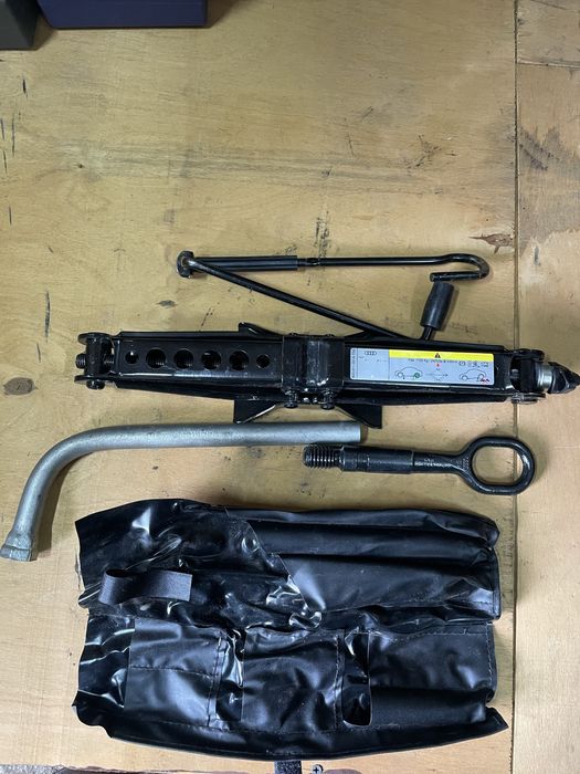 Автомобільні домкрати (Ваг група, Опель )