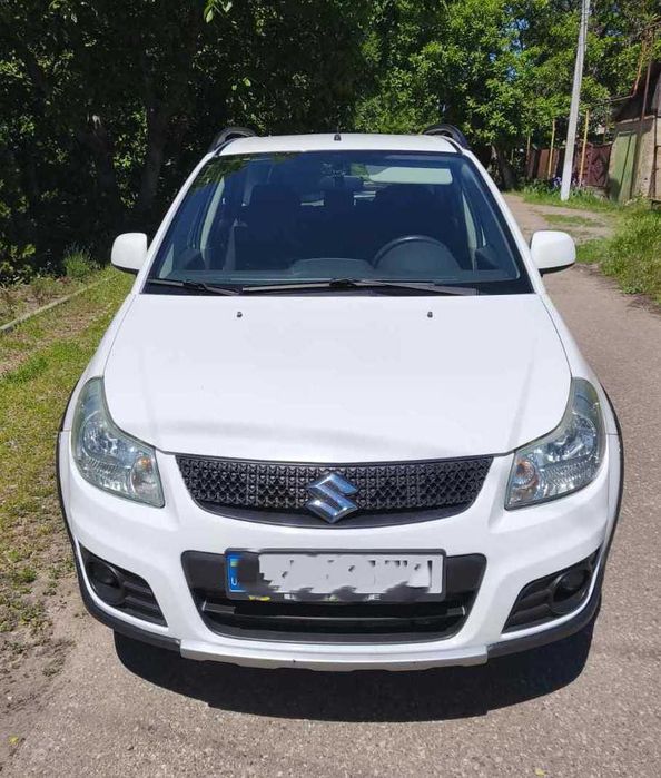 Продам Suzuki SX4 2011