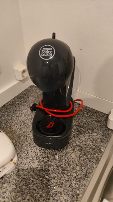 Maquina café Krups dolce gusto
