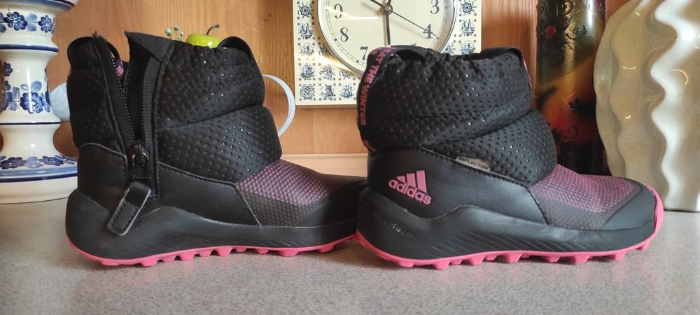 buty zimowe Adidas dla dziewczynki rozmiar 30