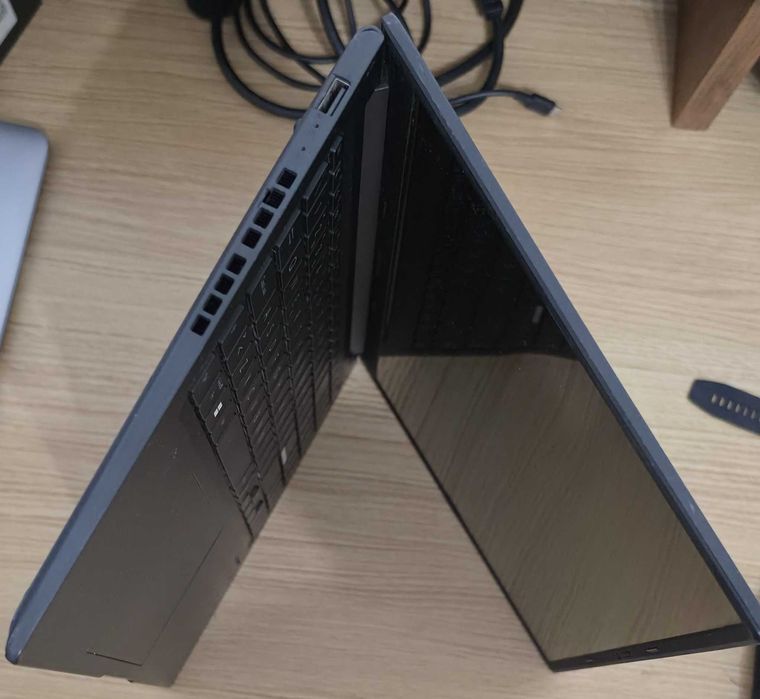 ASUS VivoBook 15 OLED | Ryzen 7 7730U | 16GB RAM | SSD 512GB