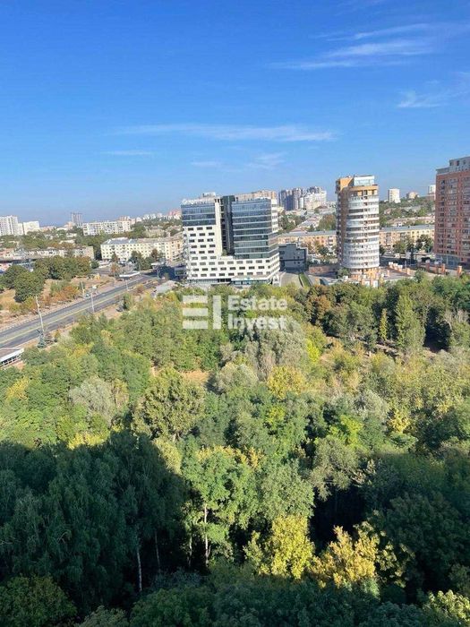 Продам 3 кімн. квартиру по вул. Дмитра Антоненка, 49, ЖК Ключ