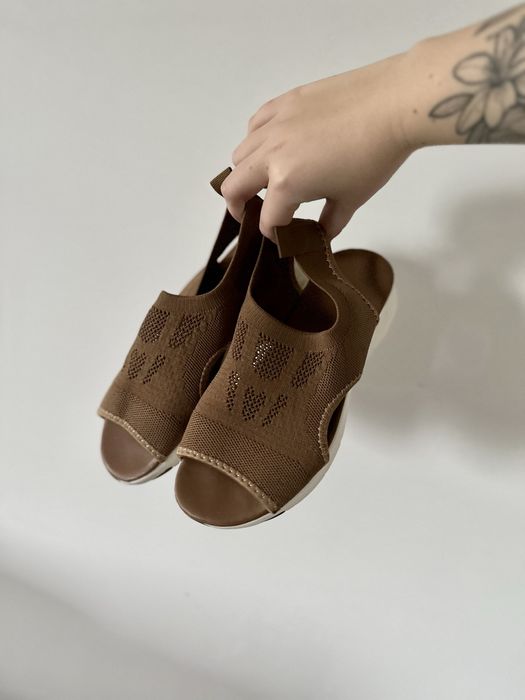 Buty sandały elastyczne wygodne piankowe brązowe na lato