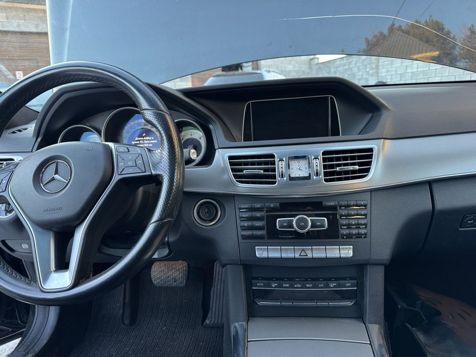 Торпеда w212 rest mercedes торпеда мерседес 212 рест консоль чорна