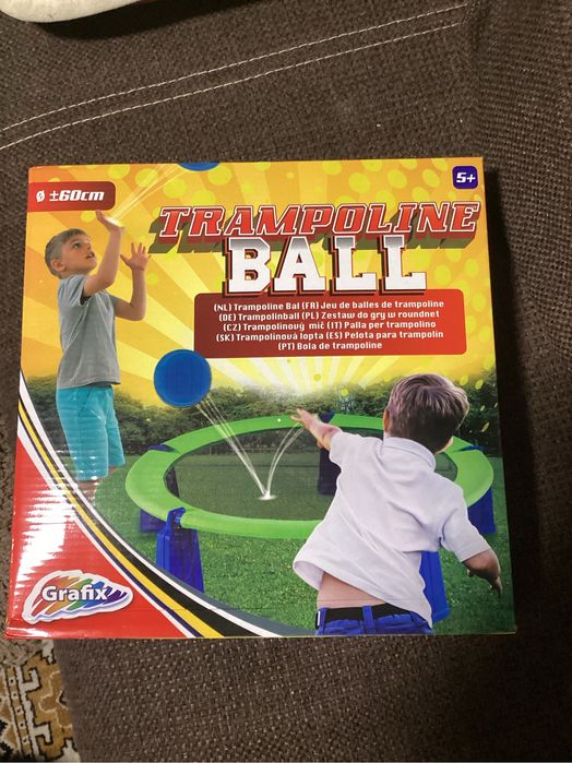 Gra zrecznosciowa trampolina ball