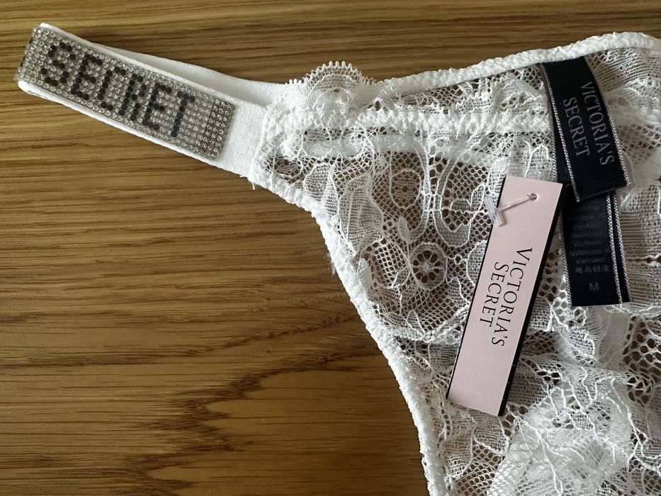 Victoria’s Secret C75 komplet bielizny stanik + stringi