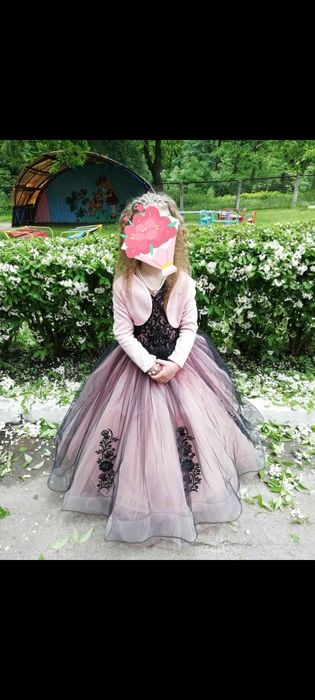 Продам плаття для дівчинки