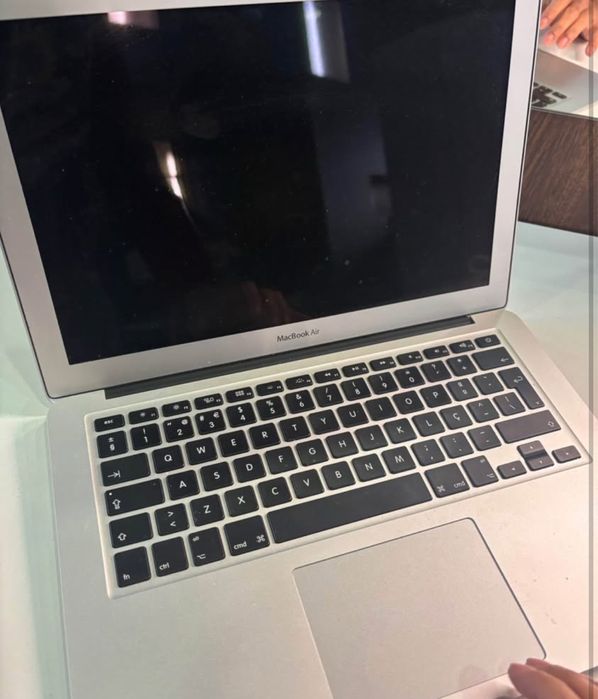 Macbook air 13 pouco usado