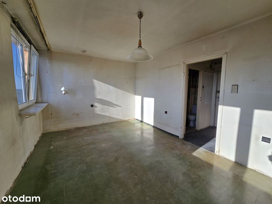 REZERWACJA, Kawalerka do remontu w centrum, winda,