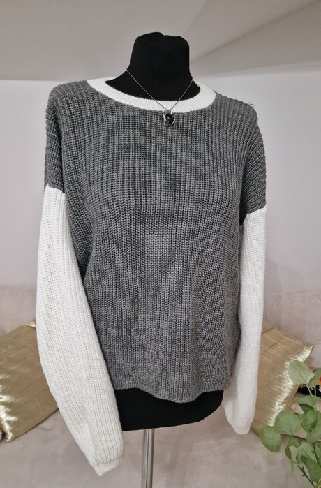 Sweterek dzianinowy"Boohoo".