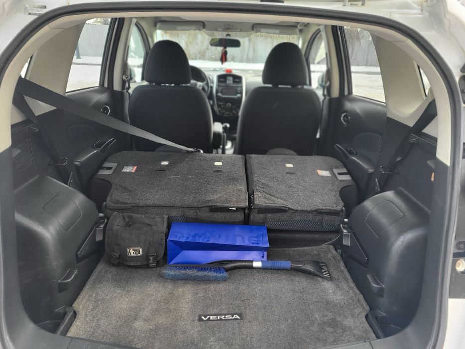 Продам автомобіль ,марки Nissan  Versa.