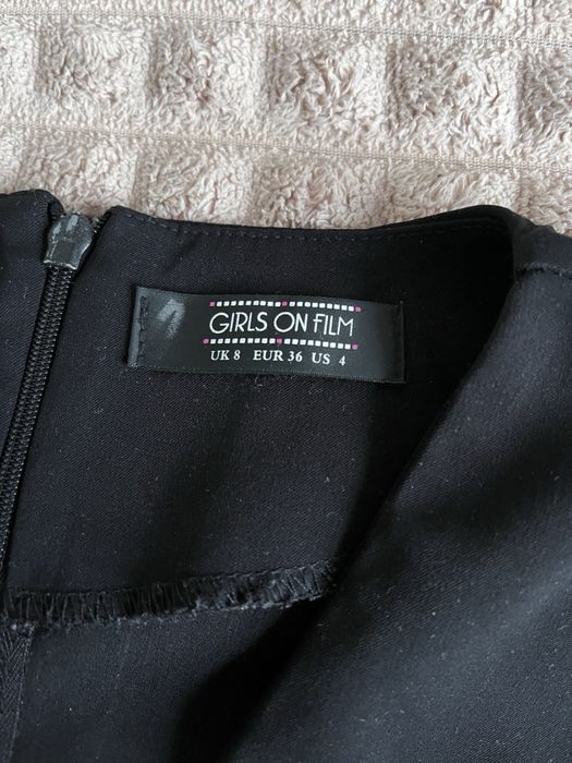 Красивий чорний комбінезон, р. S/8/36, стан ідеальний, можливий торг