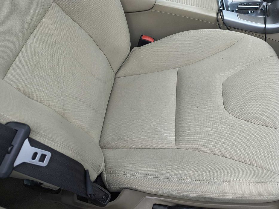 Sprzedam samochód Volvo XC60 D3, 2400 cm3, 120 kW AWD z 2010 Polska