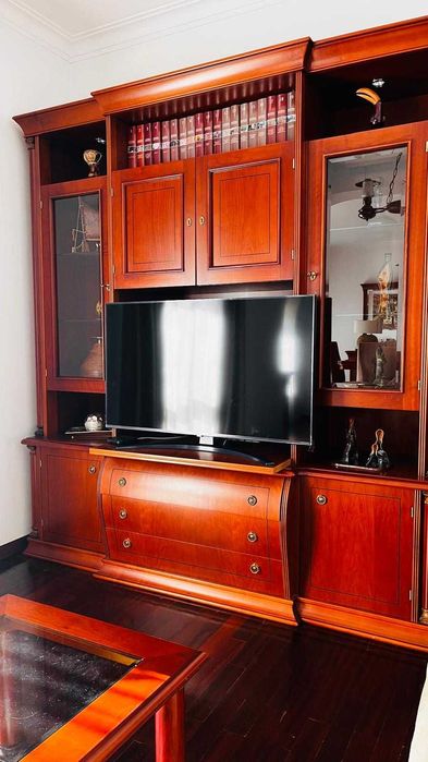 Móvel estante sala em cerejeira