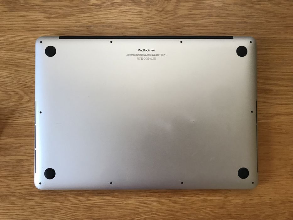 Запчастини топкейс Macbook Pro 15 Retina