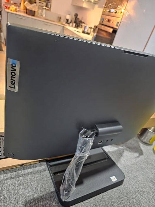 Computador marca Lenovo