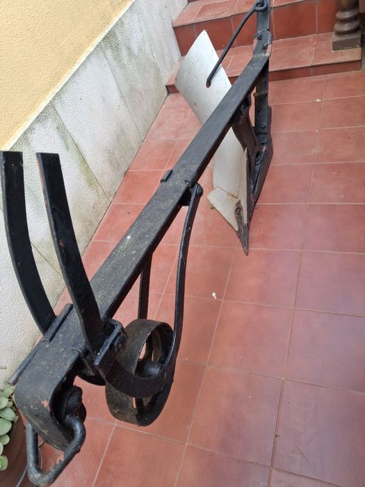 Charrua antiga em ferro