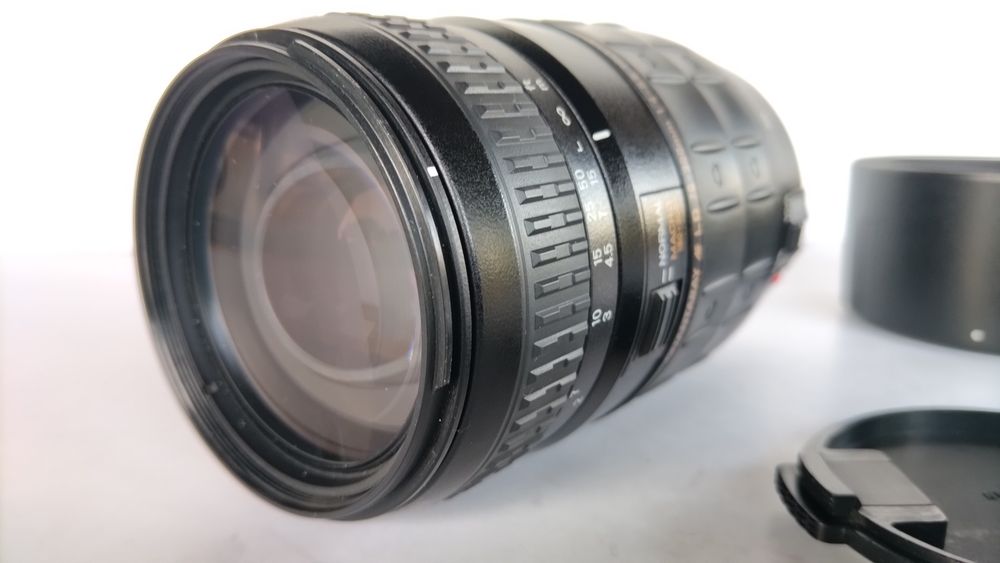 Para Canon. Objectiva Quantaray 70-300  AF. Óptimo estado.