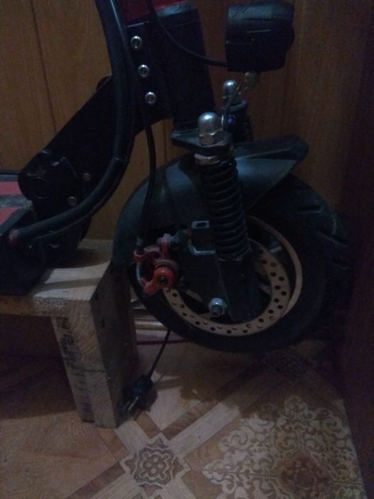Реальный электросамокат Куго 4Pro.