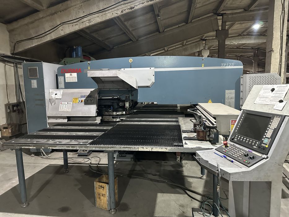 Координатно просичной пресс DURMA TP 123 .