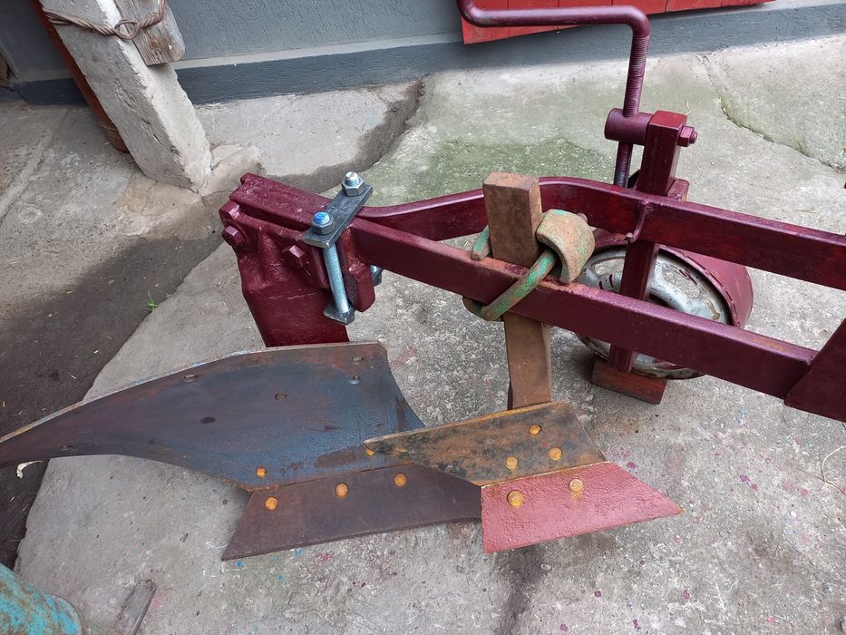 Плуг однокорпусний ОДЕСЬКОГО з-д. 1-35 до тракторів Т 25, Сінтай,