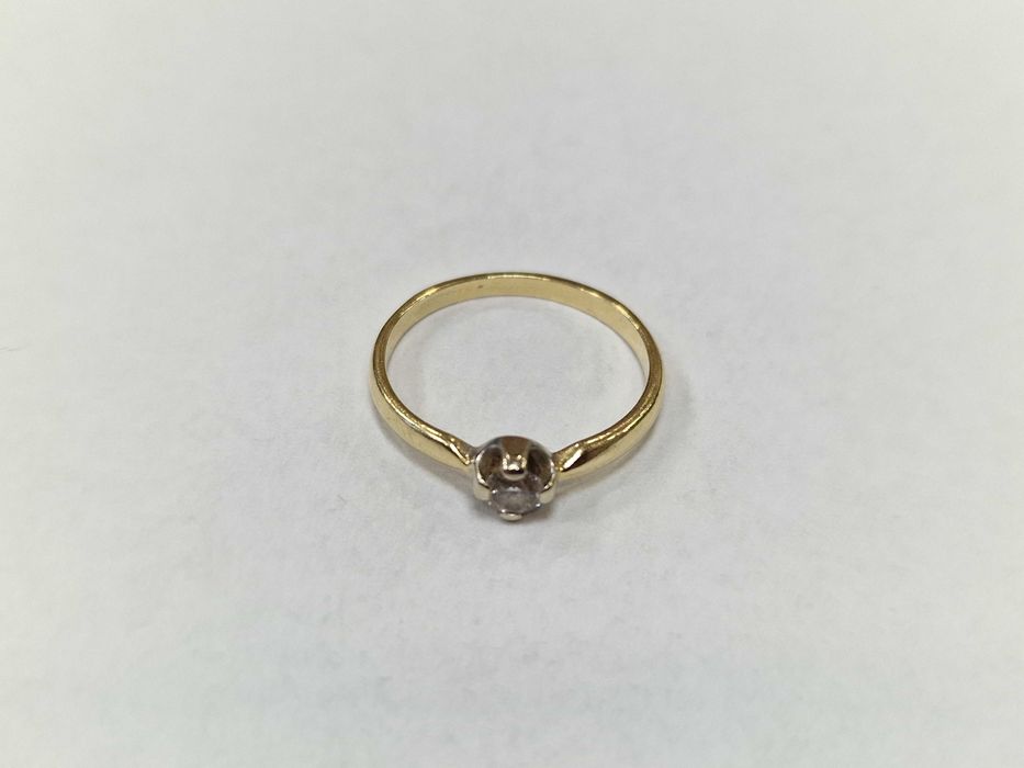 0.15 CT! Złoty pierścionek/ 585/ 1.45 gram/ R10.5/ Brylant/ Żółte złot