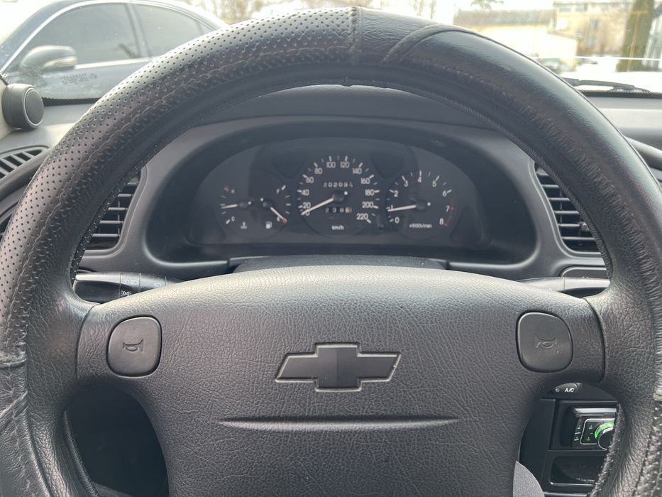 Легковий автомобіль Chevrolet Lanos