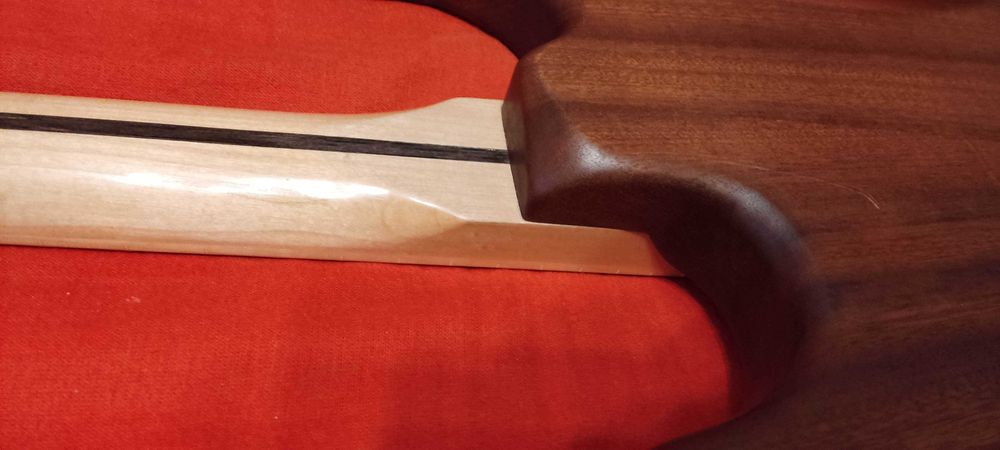 Gitara lutnicza superstrat mahoń klon hardtail rewelacyjny dżwiek