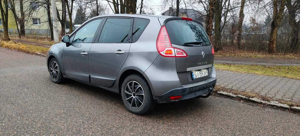 Renault Scenic 3 1.4 tce niski przebieg rok 2011