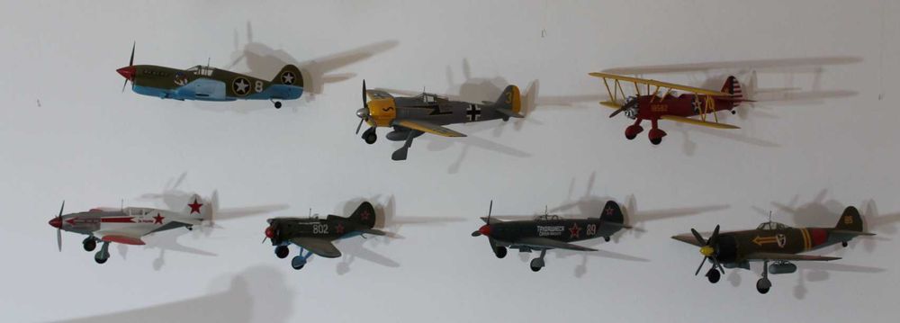 Модели самолетов,  вертолет,  масштабы - 1:32,1:48