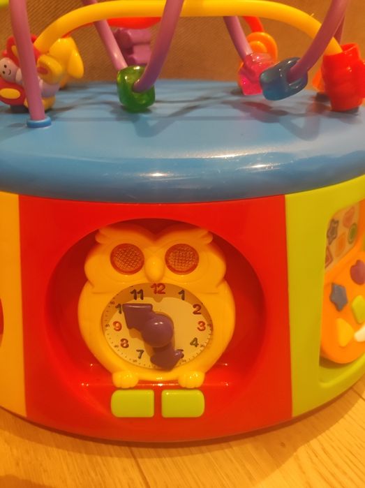 Zabawka edukacyjna interaktywna skrzynia