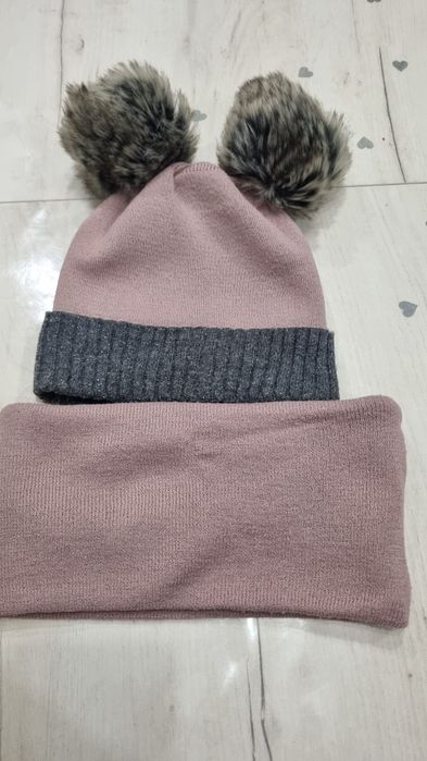 Продам шапку для дівчинки
