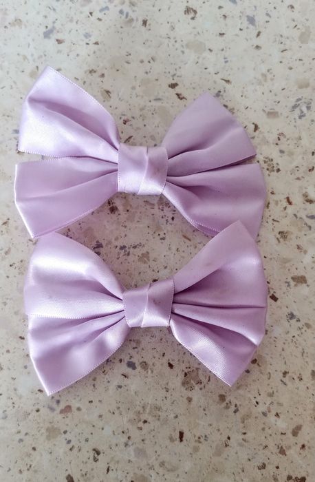 заколки ,невидимки, резинки, різні аксесуари для волосся