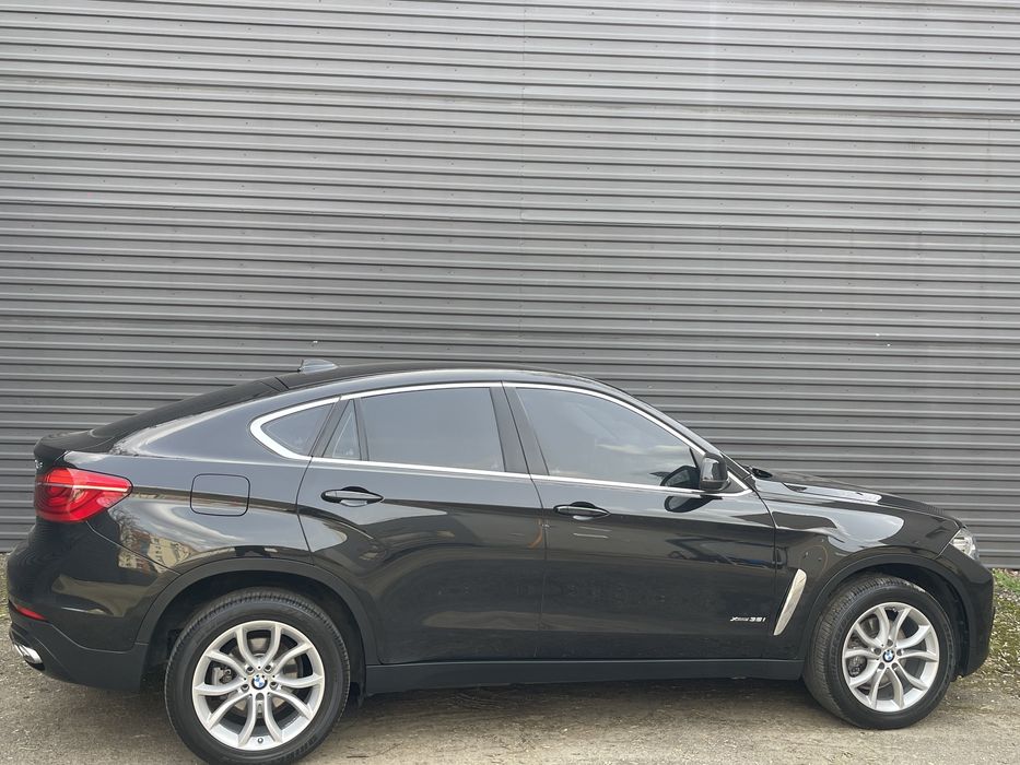 Продам Официальный автомобиль BMW X 6 X-Drive. 2117 гв