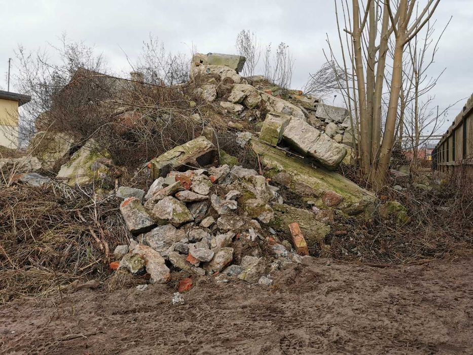 Gruz betonowy / do kruszenia / kruszenie gruzu