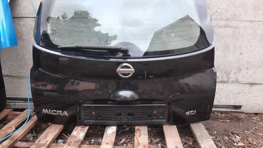 klapa bagażnika Nissan Micra k12 kompletna CZARNA