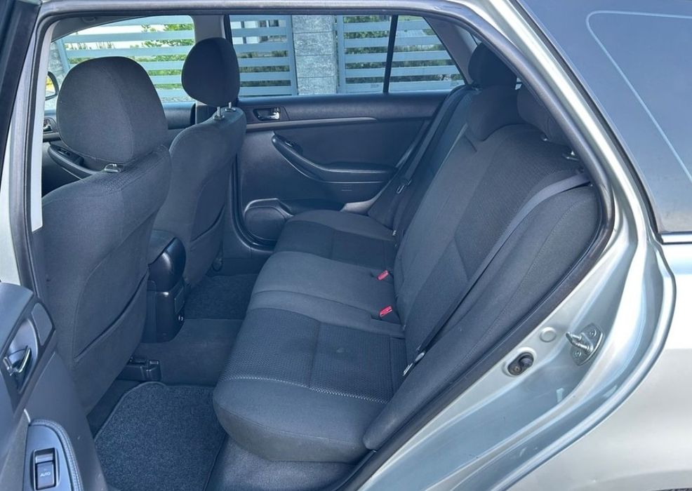 Продам Toyota Avensis