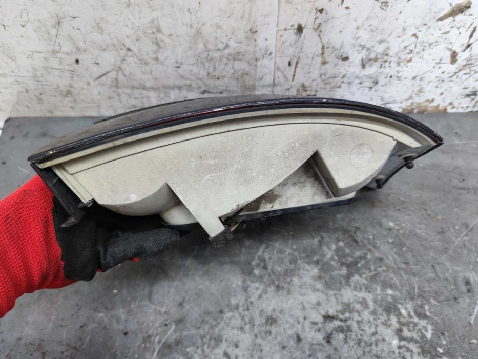 Audi A4 B6 Sedan Lampa Prawy Tył Prawa Tylna PT