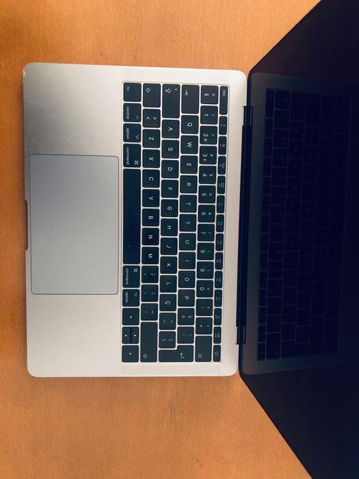 Macbook Pro 13” SEM ECRÃ