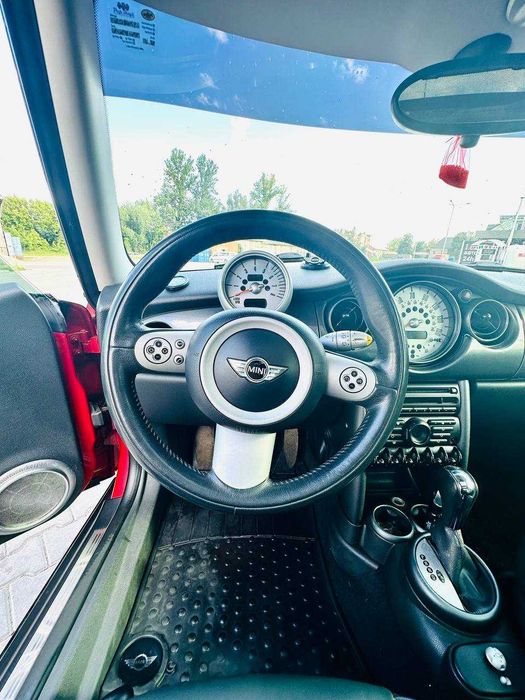 Продам Mini Cooper one 1.6л