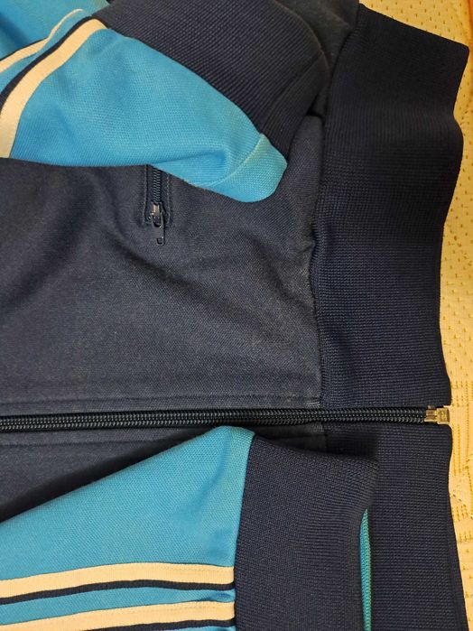 Adidas casaco L em bom estado