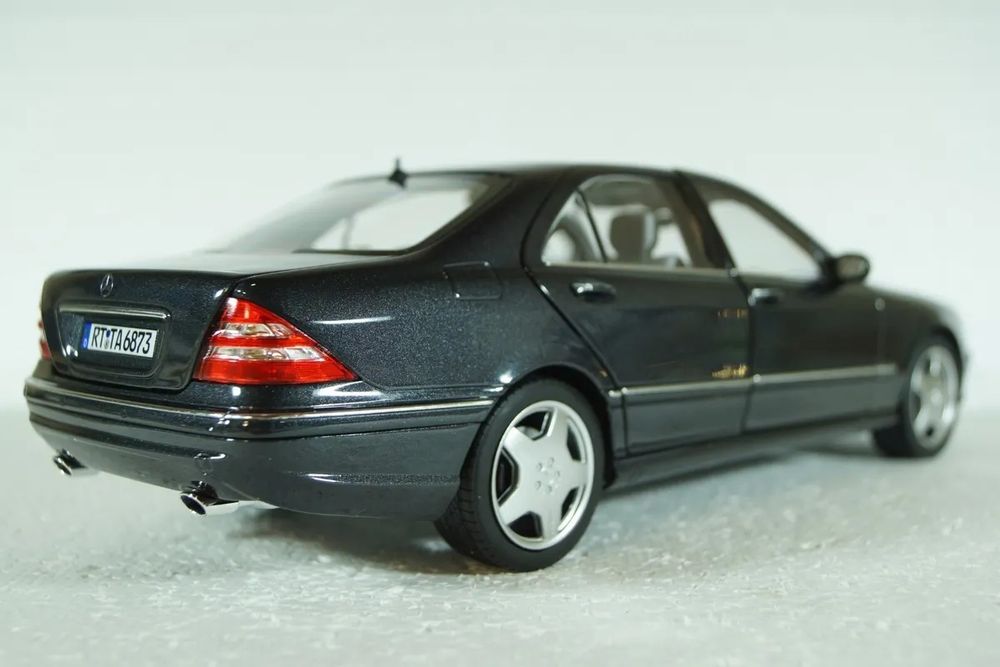 Norev 1:18 Mercedes-Benz AMG S 55 V220 99/02