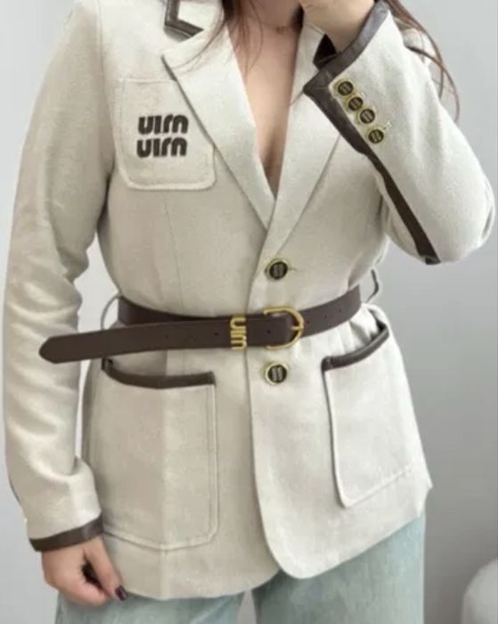 Жіночий піджак miu