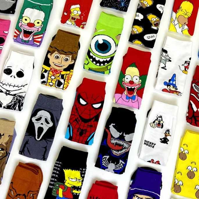 Meias de Desenho animado  (disney/marvel/simpson) NOVO ENVIO GRÁTIS